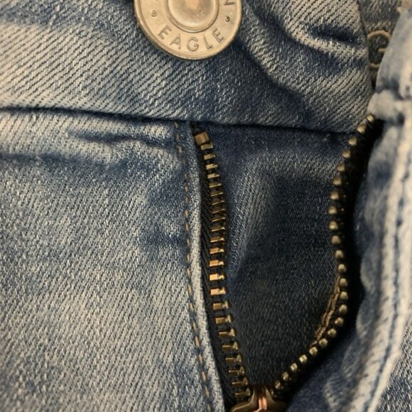 American Eagle Women's Curvy Hi-Rise Jegging Jeans Size 00 Distressed Denim - Picture 7 of 10
